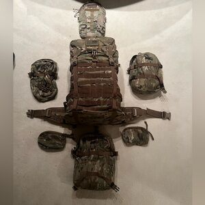 MYSTERY RANCH Camouflage Backpack Set